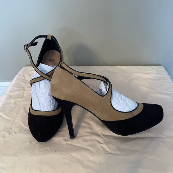 Heeled suede platform strappy shoes by JustFab. - Picture 2 of 6